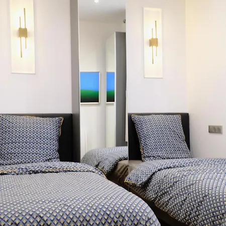 Апартаменты Mikestay Luxury - Place Monge